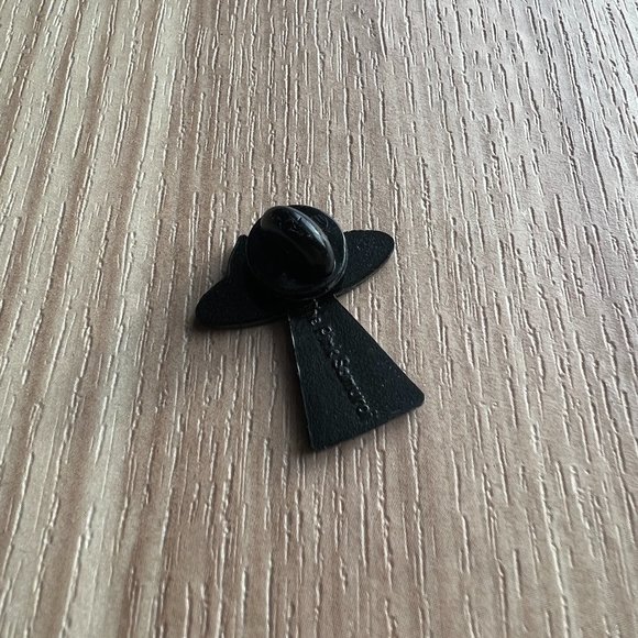 Enamel pin - alien cat - Picture 2 of 2